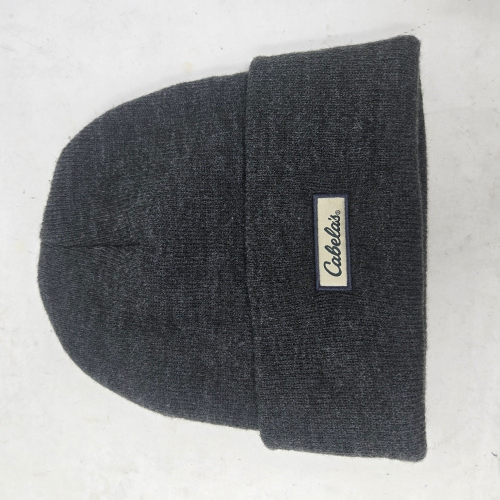 Cabelas Mens Charcoal Gray Knit Beanie Hat One Size OSFM Acrylic Logo Patch